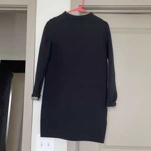 Lululemon black long sleeve dress with pockets
